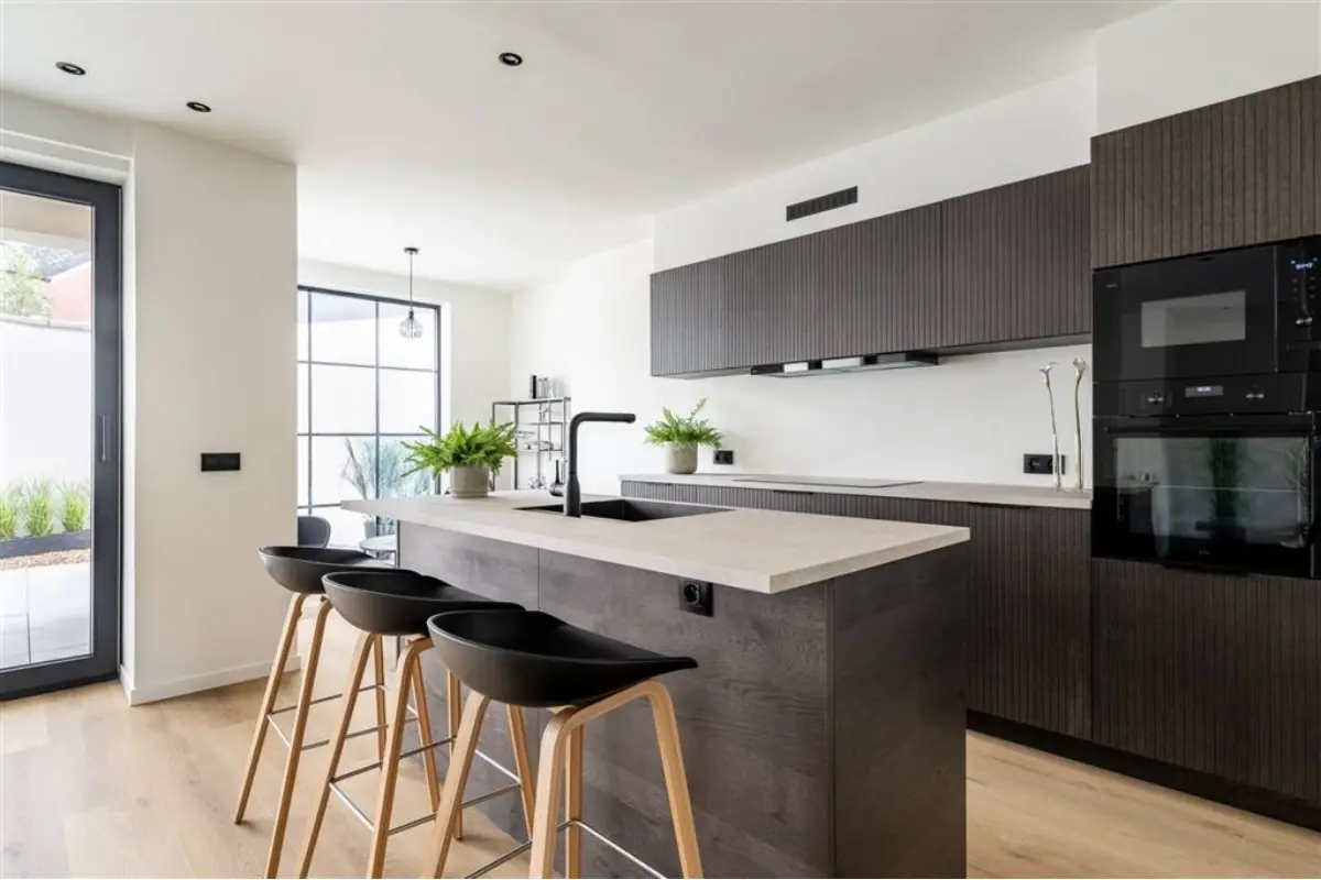 Huis te  koop in Meulebeke 8760 355000.00€ 4 slaapkamers 200.00m² - Zoekertje 664629