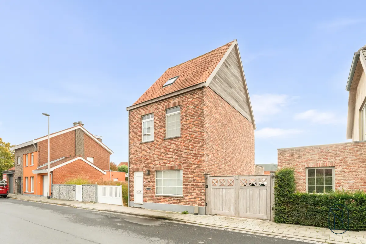 Huis te  koop in Izegem 8870 289000.00€ 3 slaapkamers 172.00m² - Zoekertje 665406