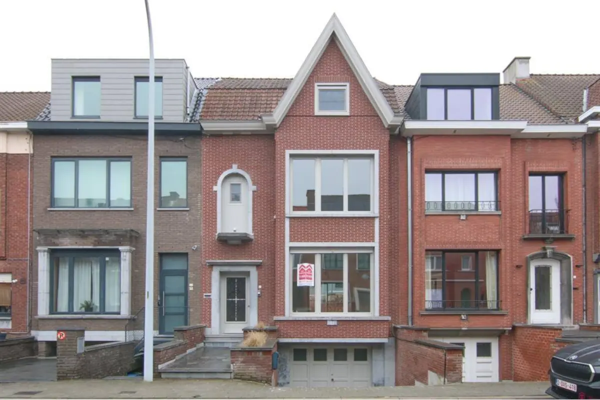Huis te  huur in Kortrijk 8500 1250.00€ 3 slaapkamers m² - Zoekertje 667246