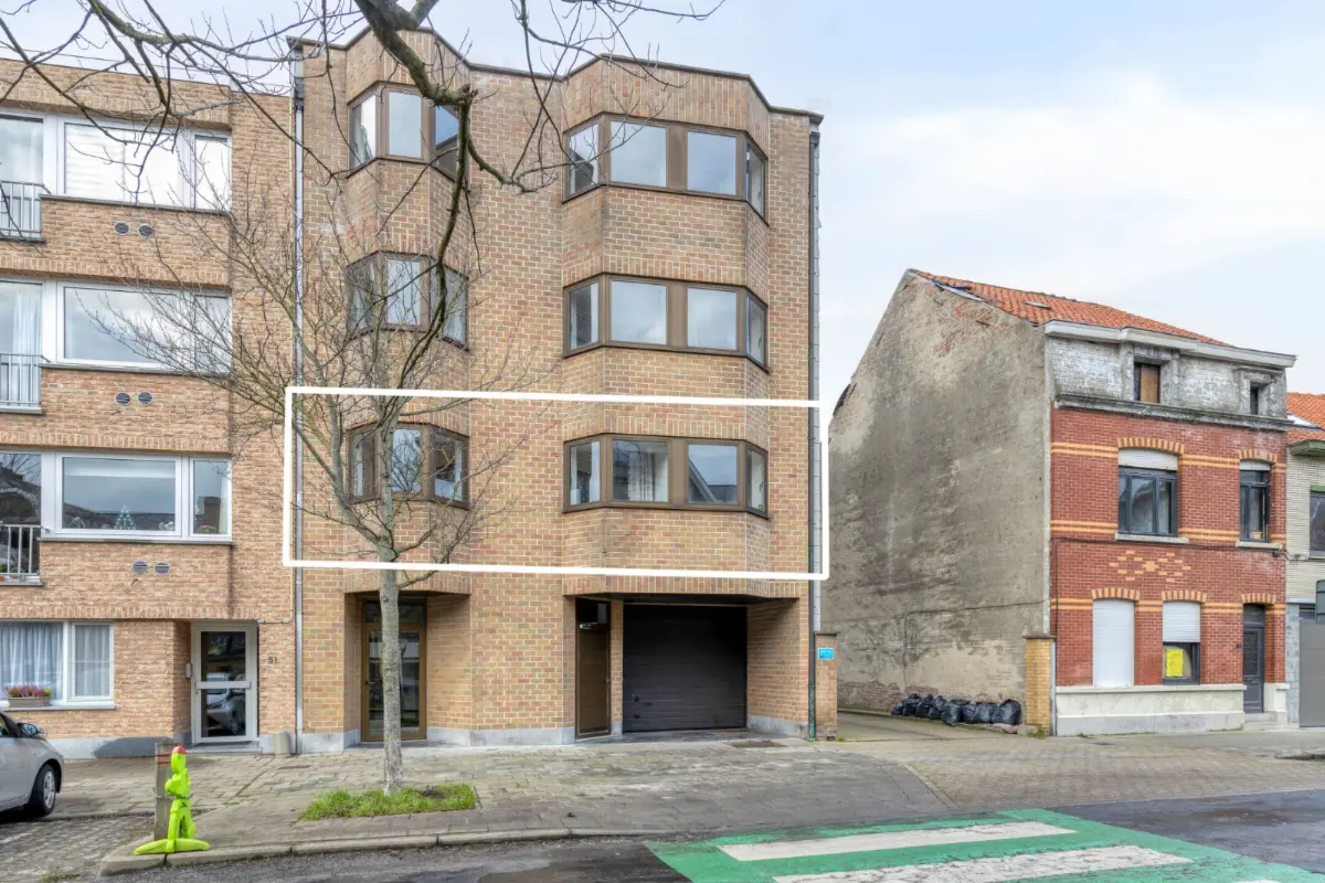 Huis te  koop in Oostende 8400 219000.00€ 9 slaapkamers 106.00m² - Zoekertje 666940