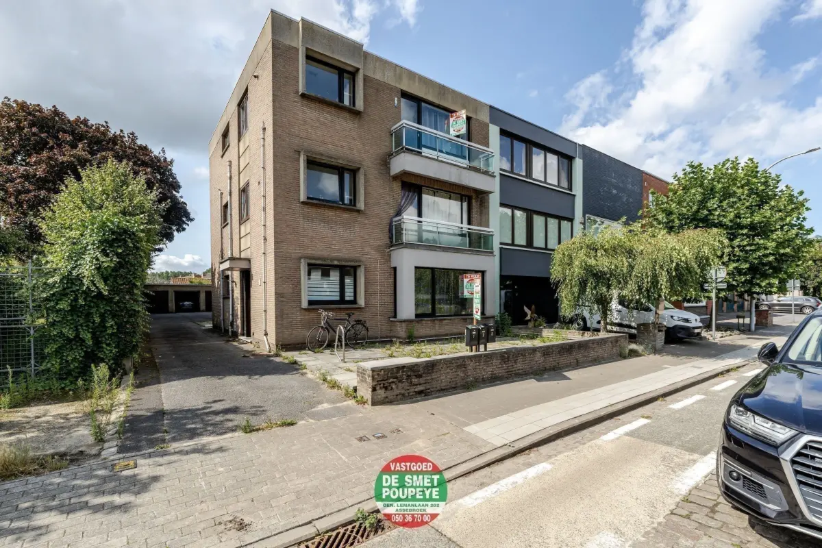 Appartement te  koop in Assebroek 8310 165000.00€ 2 slaapkamers 65.00m² - Zoekertje 667266