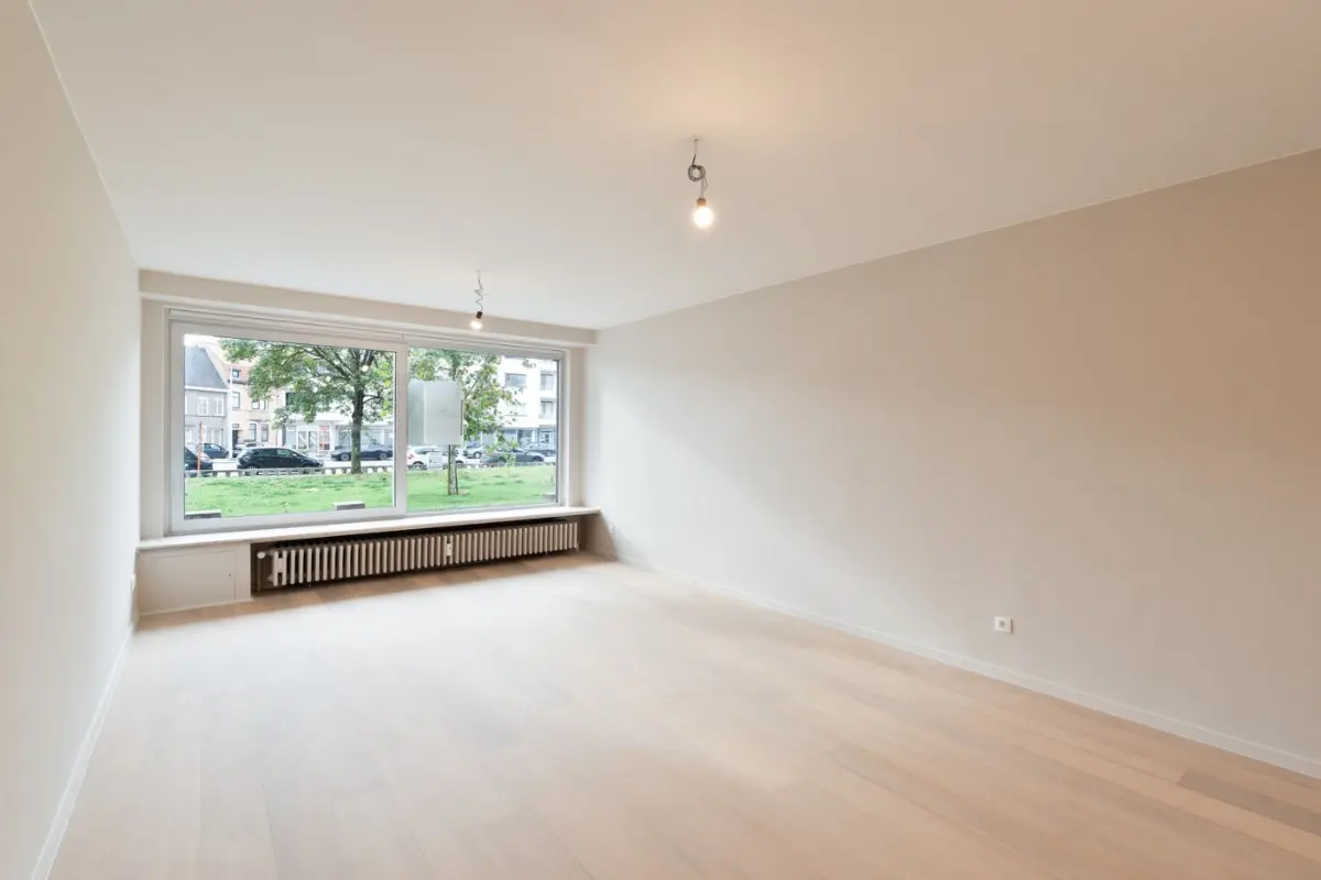 Appartement te  koop in Sint-Andries 8200 295000.00€ 2 slaapkamers 89.00m² - Zoekertje 666997