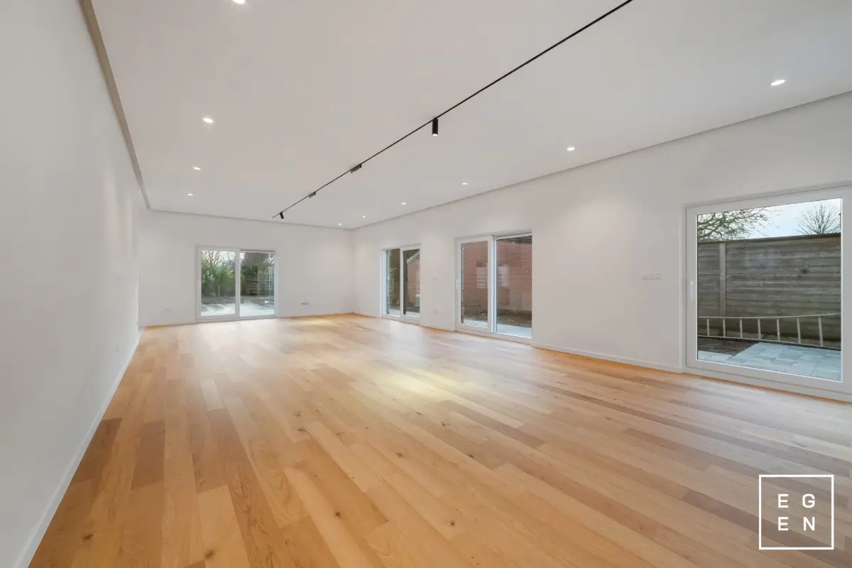 Huis te  koop in Sint-Andries 8200 615000.00€ 4 slaapkamers 197.00m² - Zoekertje 668110