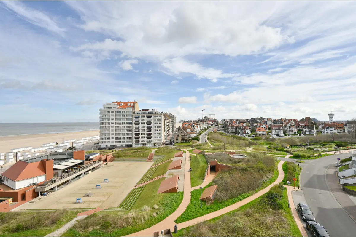Parking & garage te  koop in Heist-aan-Zee 8301 84300.00€  slaapkamers m² - Zoekertje 668669