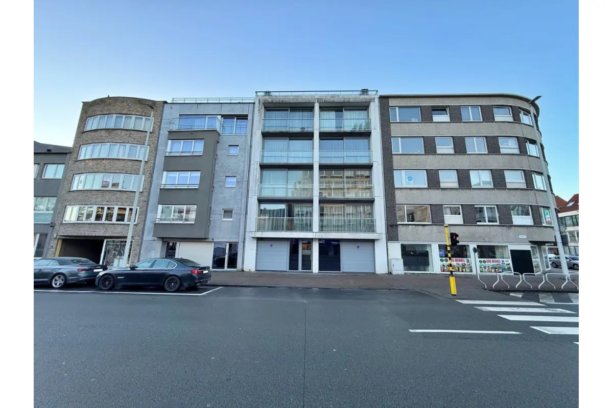 Parking & garage te  koop in Oostende 8400 19500.00€  slaapkamers m² - Zoekertje 668670