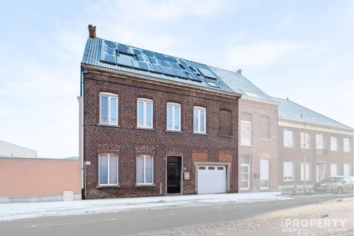 Huis te  koop in Gullegem 8560 389000.00€ 4 slaapkamers 314.00m² - Zoekertje 669079
