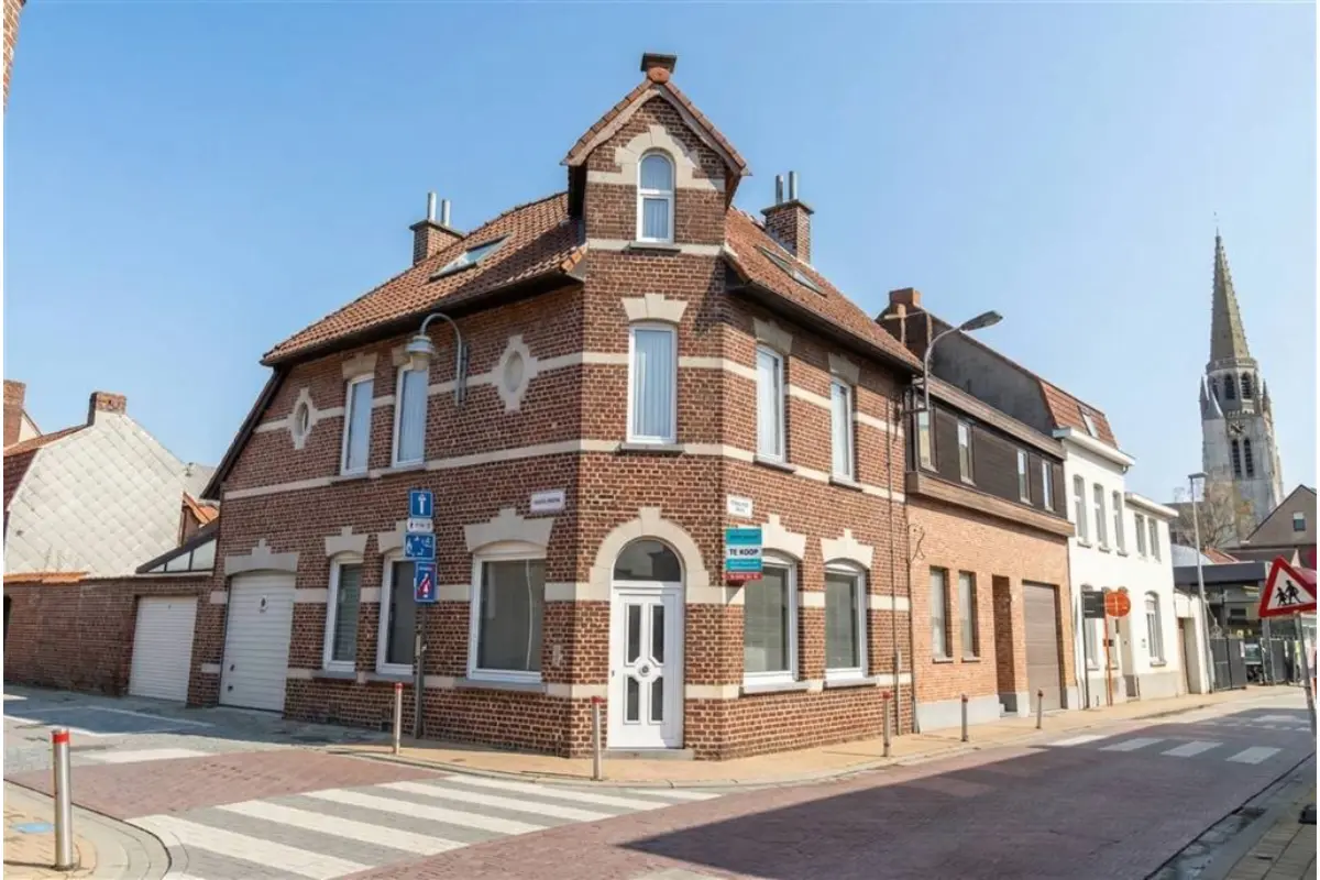 Huis te  koop in Wervik 8940 269000.00€ 4 slaapkamers 208.00m² - Zoekertje 670280