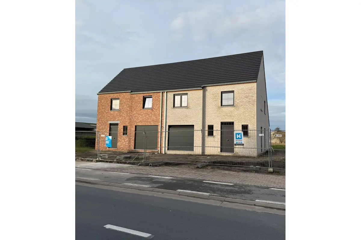 Huis te  koop in Wingene 8750 379003.00€ 3 slaapkamers 154.36m² - Zoekertje 670092