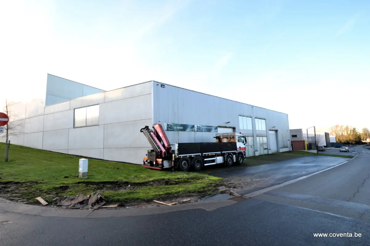 Handelszaak te  in Deerlijk 8540 745000.00€  slaapkamers 775.00m² - Zoekertje 670258