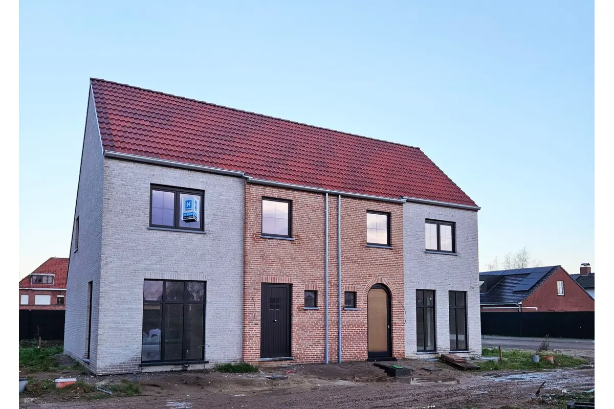 Huis te  koop in Waardamme 8020 375353.00€ 3 slaapkamers 130.32m² - Zoekertje 670082