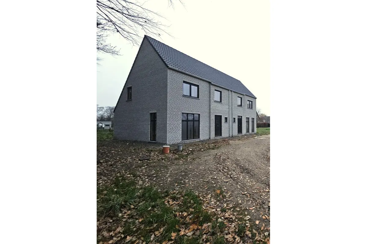 Huis te  koop in Waardamme 8020 374318.00€ 3 slaapkamers 130.32m² - Zoekertje 670088