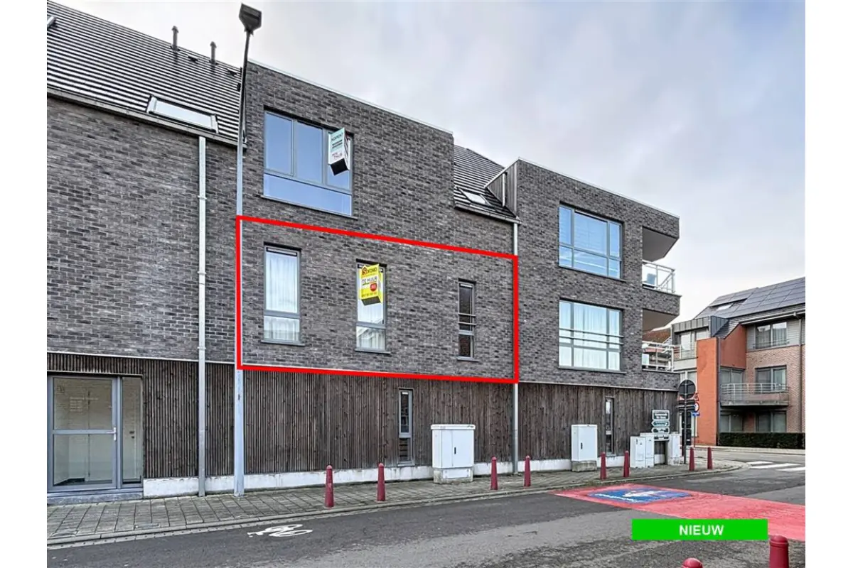 Appartement te  huur in Zonnebeke 8980 700.00€ 1 slaapkamers 79.00m² - Zoekertje 671044