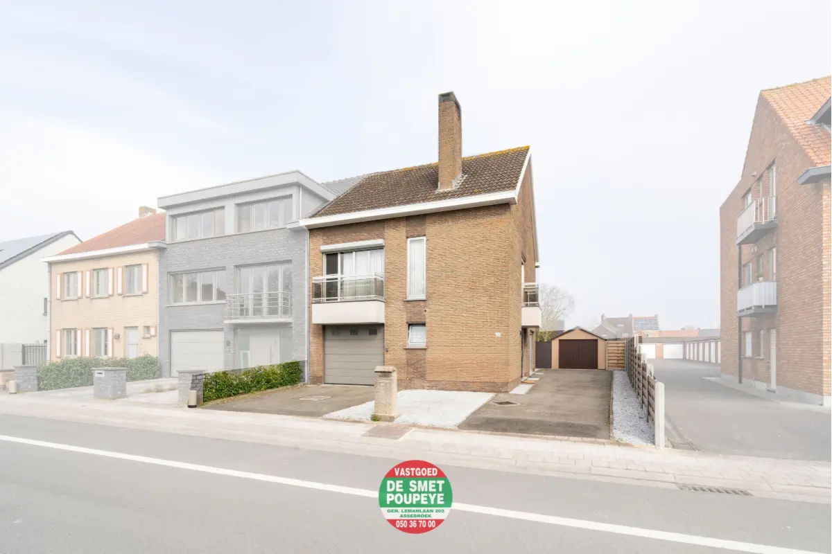 Huis te  koop in Assebroek 8310 495000.00€ 4 slaapkamers 213.00m² - Zoekertje 669584