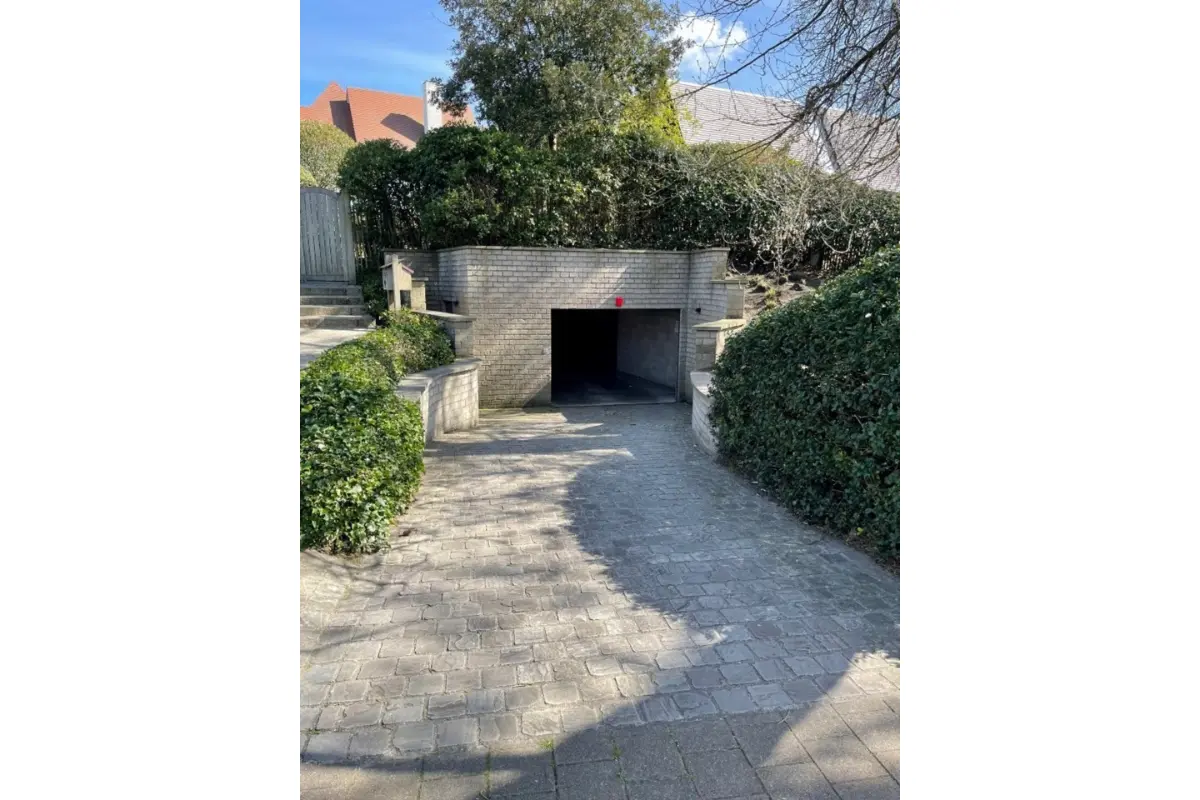 Parking & garage te  huur in Knokke-Heist 8300 160.00€  slaapkamers m² - Zoekertje 669113