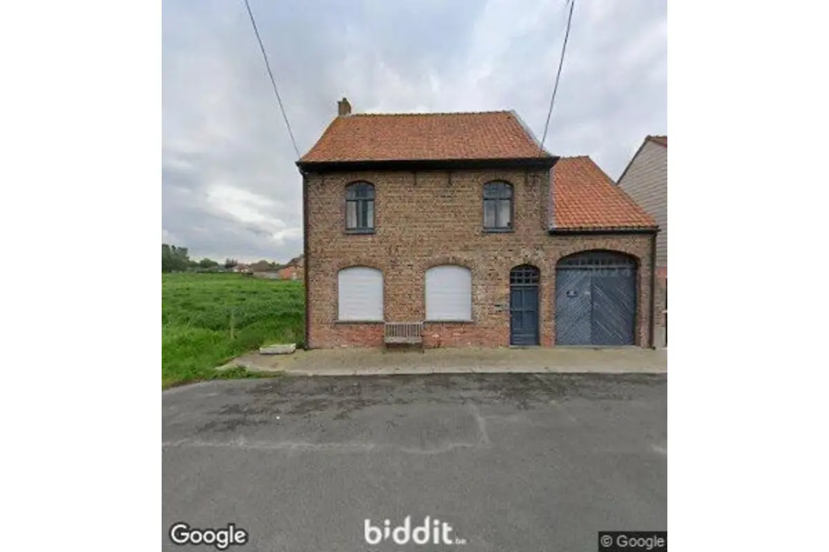 Huis te  koop in Mannekensvere 8433 150000.00€ 2 slaapkamers 222.00m² - Zoekertje 672258