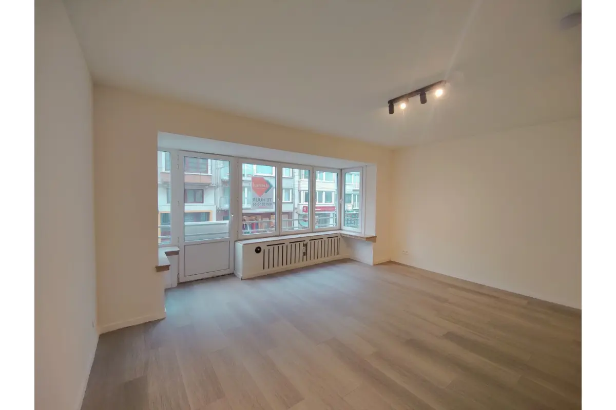 Appartement te  huur in Oostende 8400 695.00€ 1 slaapkamers 56.00m² - Zoekertje 672465