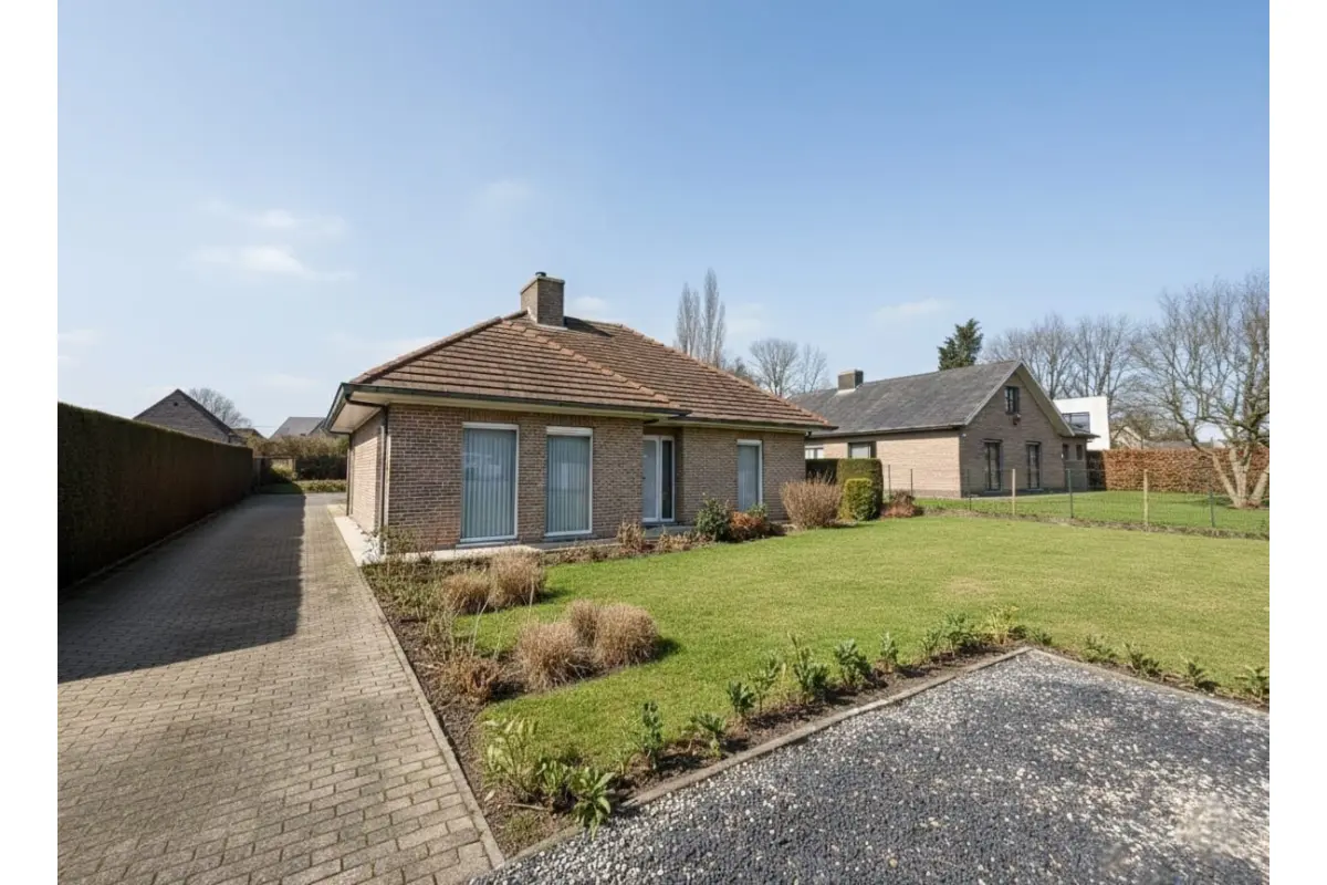 Huis te  huur in Ruiselede 8755 850.00€ 2 slaapkamers 201.00m² - Zoekertje 672728