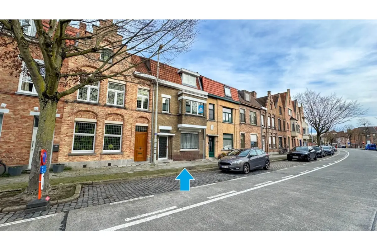 Huis te  koop in Brugge 8000 299000.00€ 4 slaapkamers m² - Zoekertje 672321