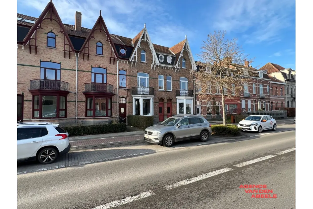 Huis te  koop in Assebroek 8310 439000.00€ 4 slaapkamers 160.00m² - Zoekertje 672333