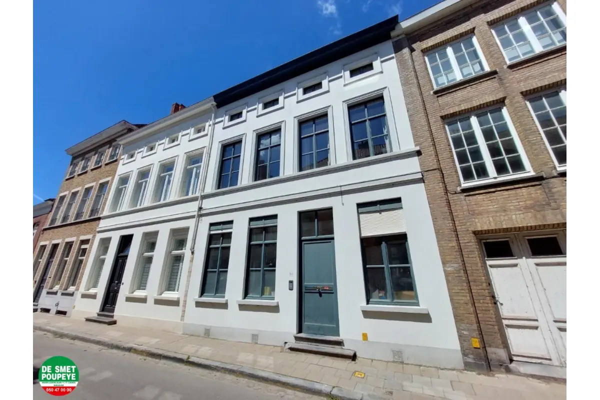 Duplex te  huur in Brugge 8000 950.00€ 3 slaapkamers 141.00m² - Zoekertje 672325