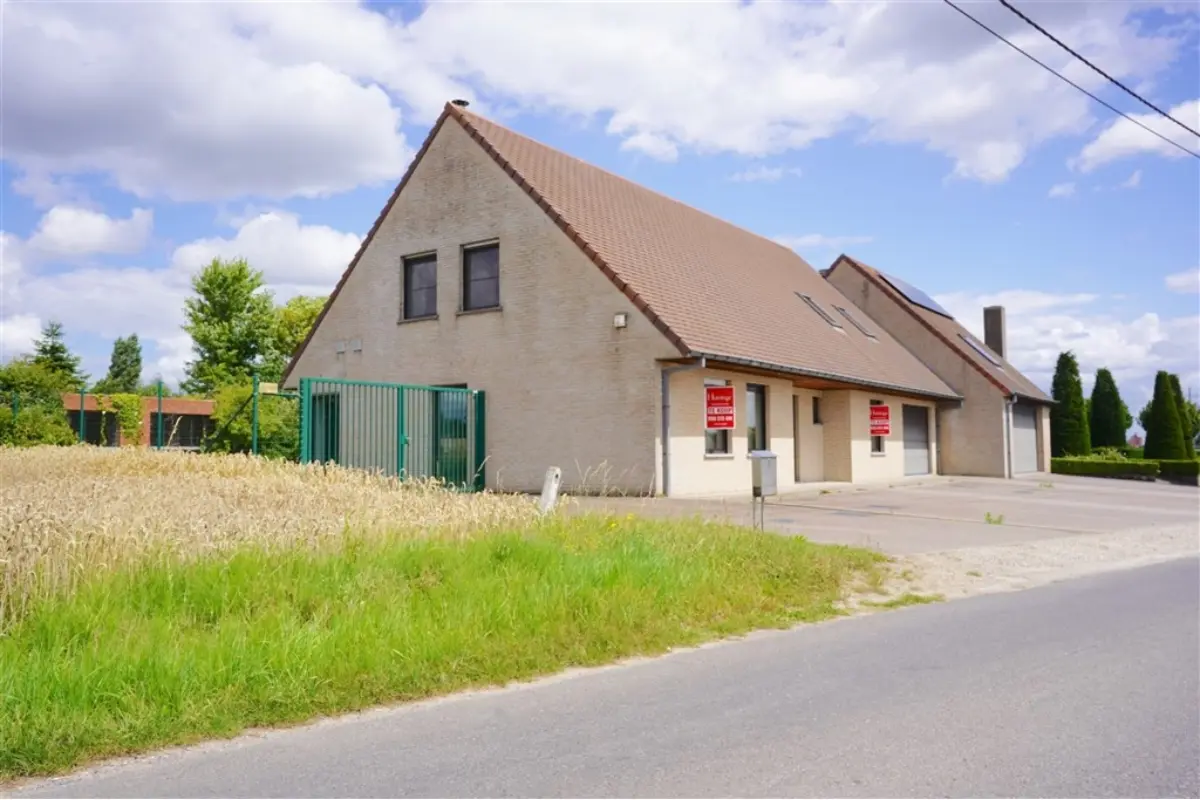 Huis te  koop in Ingelmunster 8770 595000.00€ 3 slaapkamers 284.00m² - Zoekertje 672552