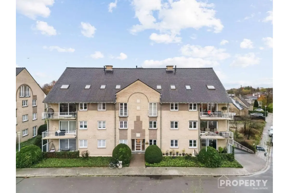 Appartement te  koop in Harelbeke 8530 165000.00€ 2 slaapkamers 70.00m² - Zoekertje 672617