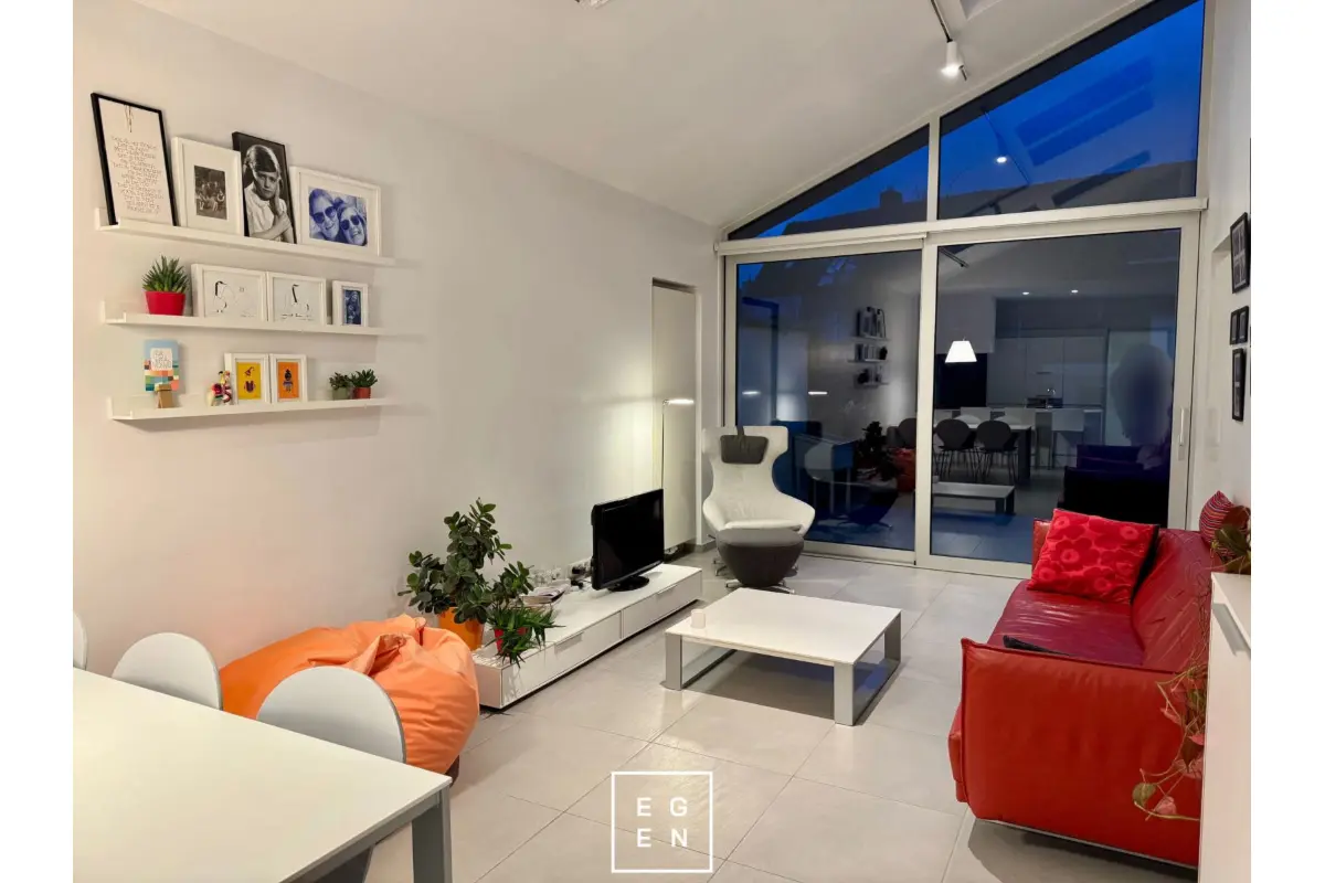 Huis te  huur in Brugge 8000 990.00€ 3 slaapkamers 116.00m² - Zoekertje 673409