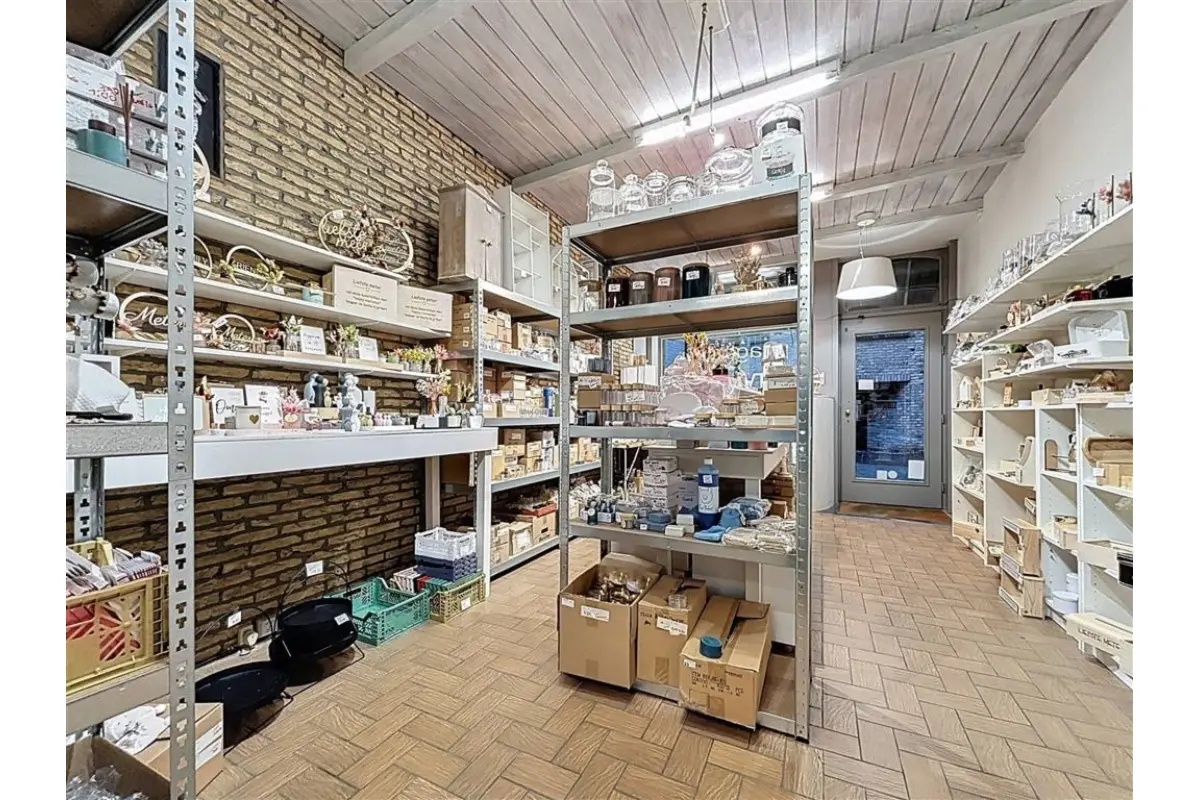 Handelszaak te  huur in Ieper 8900 600.00€  slaapkamers 81.00m² - Zoekertje 673616