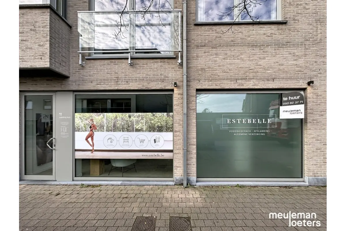 Handelszaak te  huur in Oostkamp 8020 1400.00€  slaapkamers m² - Zoekertje 673261