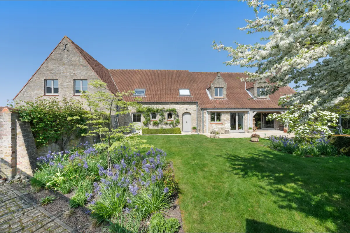 Huis te  koop in Dudzele 8380 975000.00€ 4 slaapkamers 630.00m² - Zoekertje 673532