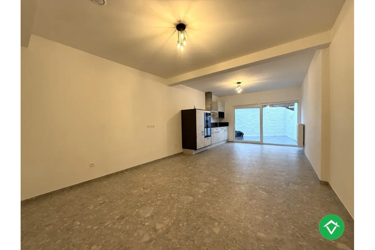 Huis te  koop in Roeselare 8800 249000.00€ 3 slaapkamers 135.00m² - Zoekertje 673254