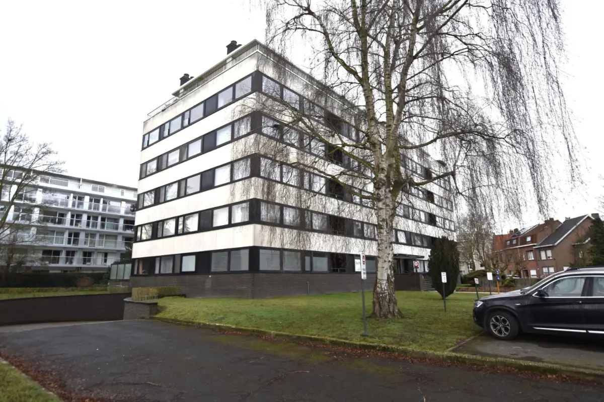 Appartement te  huur in Assebroek 8310 850.00€ 2 slaapkamers 110.00m² - Zoekertje 673732