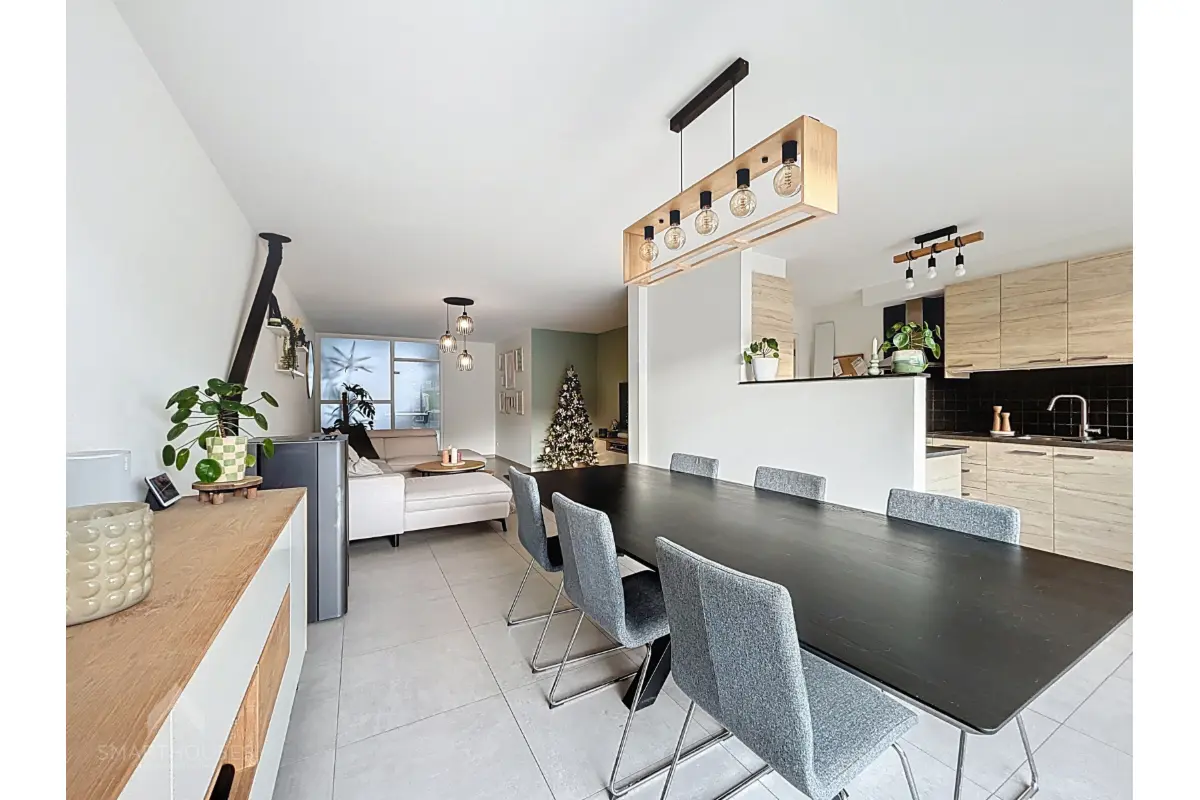 Huis te  koop in Roeselare 8800 329000.00€ 4 slaapkamers 192.00m² - Zoekertje 674635