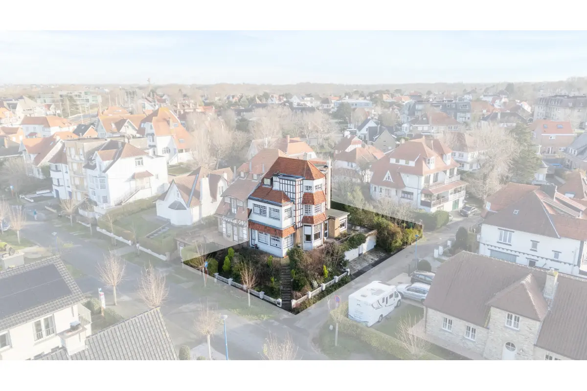 Villa te  koop in Koksijde 8670 445000.00€ 4 slaapkamers 285.00m² - Zoekertje 674677