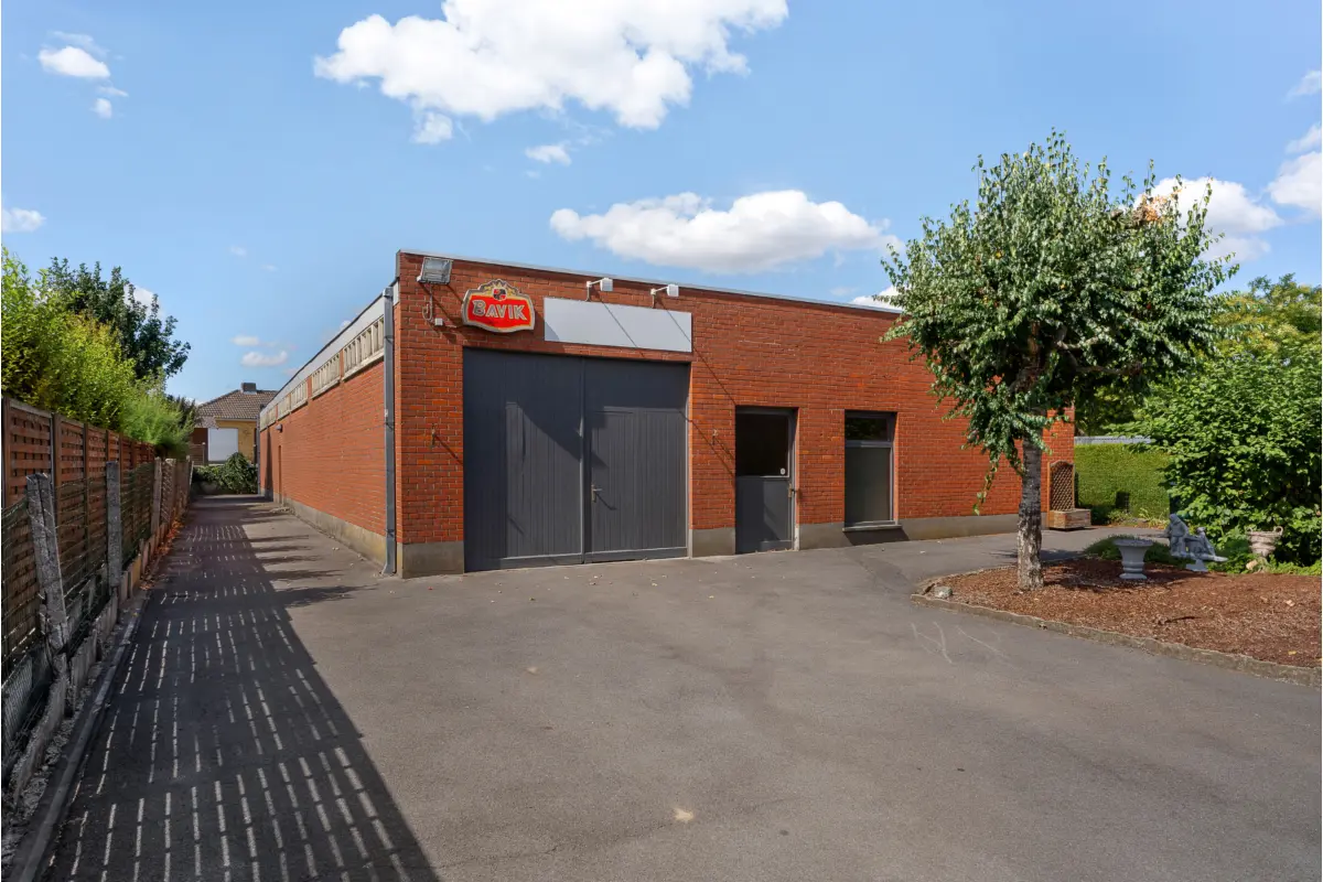 Parking & garage te  koop in Anzegem 8570 390000.00€  slaapkamers m² - Zoekertje 674843