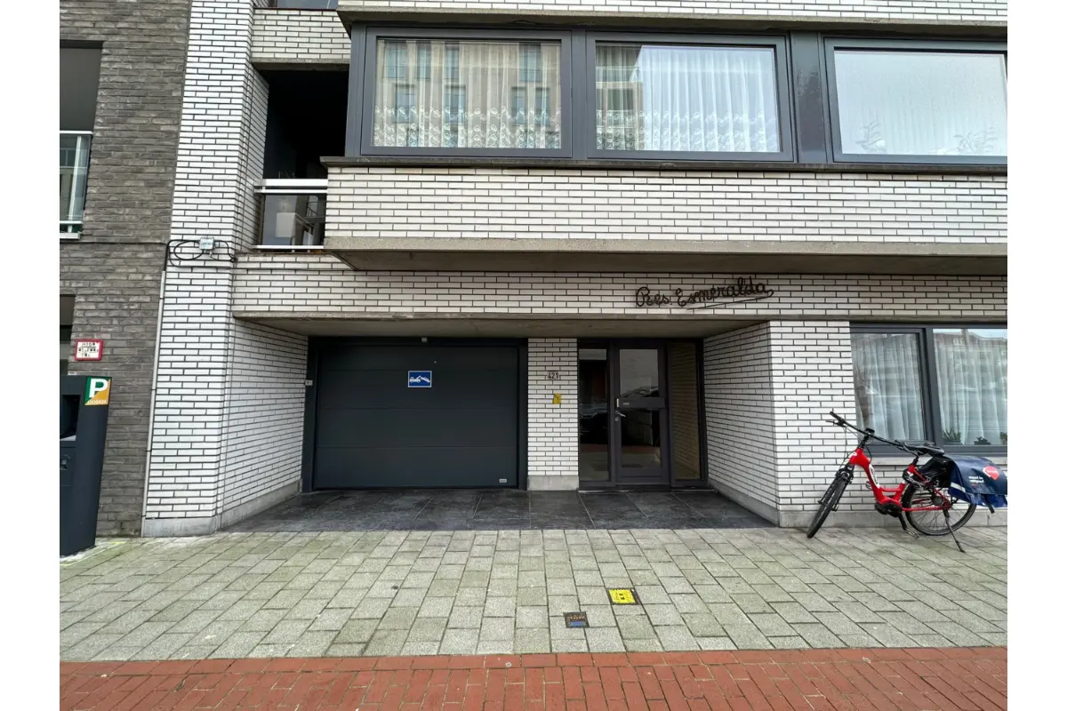 Parking & garage te  huur in Oostende 8400 95.00€  slaapkamers m² - Zoekertje 675056