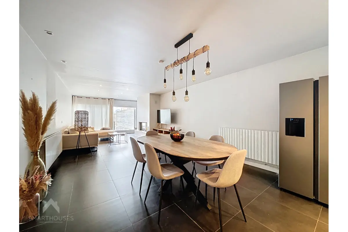 Huis te  koop in Roeselare 8800 289000.00€ 2 slaapkamers 181.00m² - Zoekertje 674979