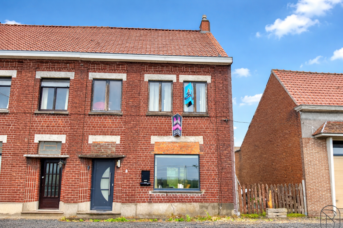 Huis te  koop in Anzegem 8570 198000.00€ 3 slaapkamers 155.00m² - Zoekertje 676532
