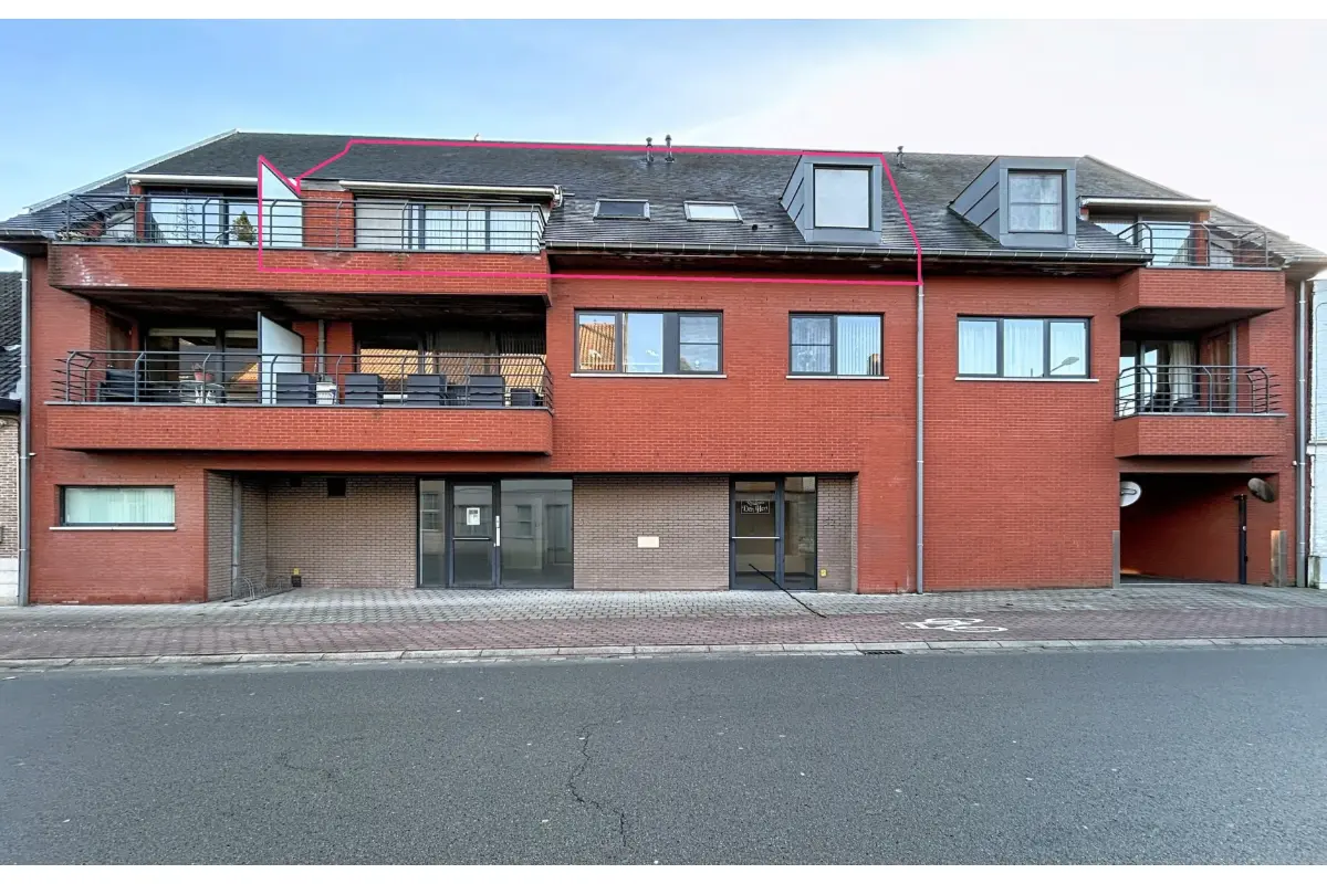 Appartement te  koop in Ingelmunster 8770 172000.00€ 1 slaapkamers 74.00m² - Zoekertje 677273