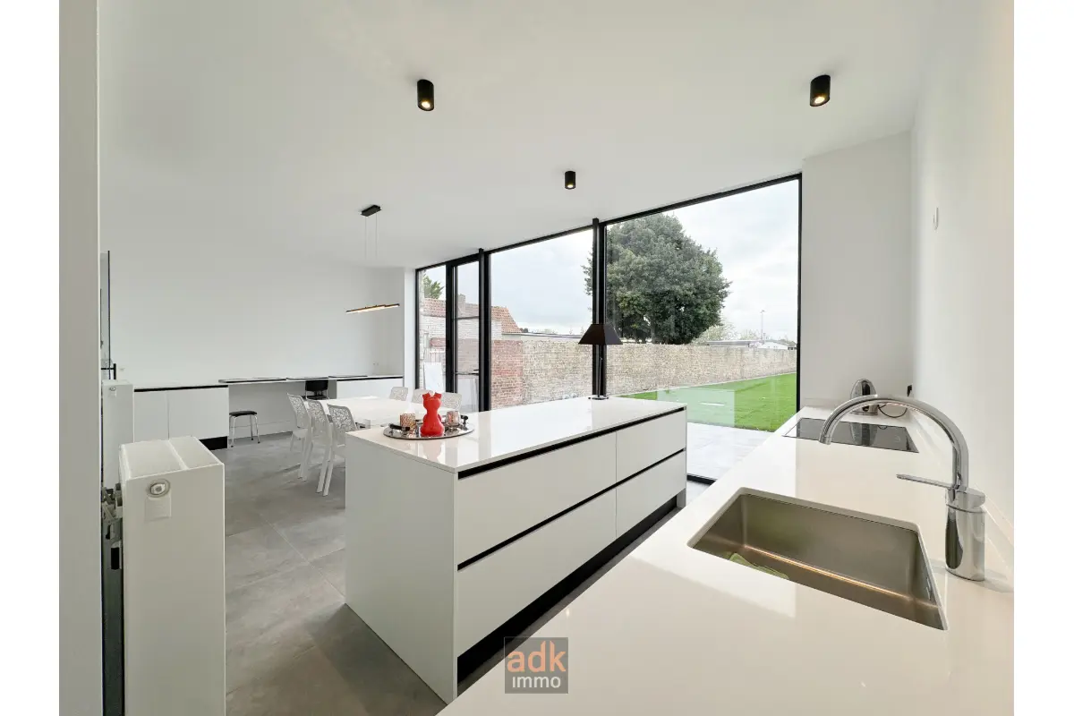 Huis te  koop in Adinkerke 8660 385000.00€ 2 slaapkamers 172.00m² - Zoekertje 677211