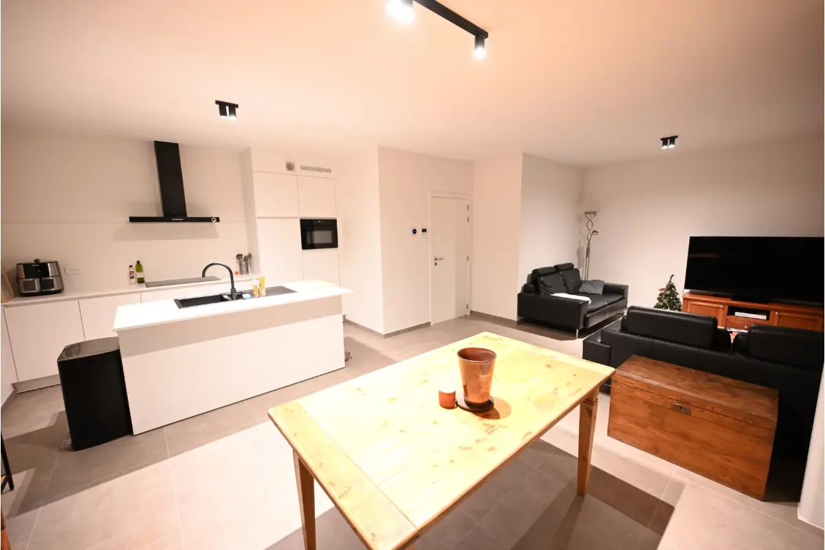 Appartement te  huur in Zwevezele 8750 790.00€ 2 slaapkamers 95.00m² - Zoekertje 676868