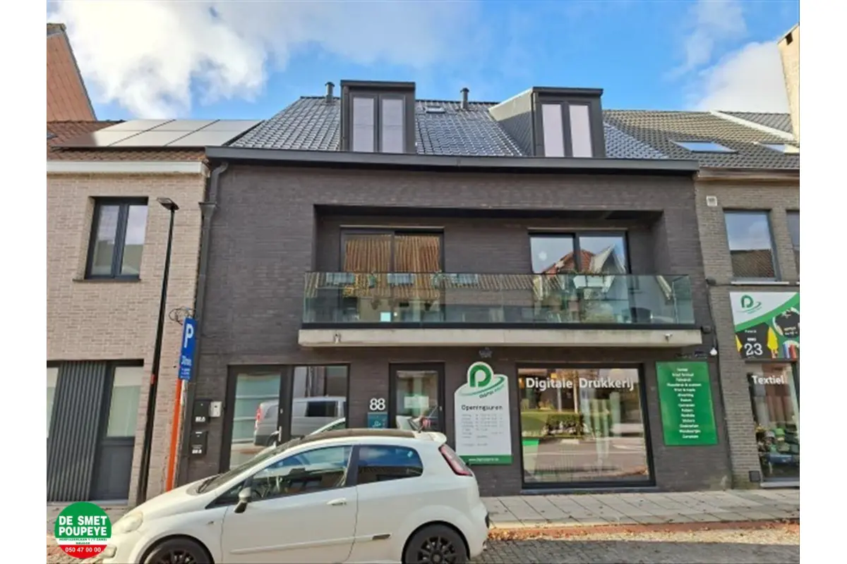 Duplex te  huur in Sint-Michiels 8200 925.00€ 2 slaapkamers 87.00m² - Zoekertje 677583