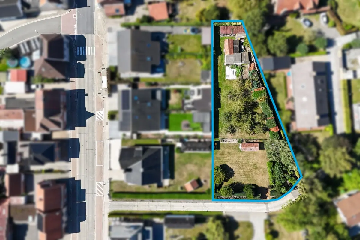 Grond te  koop in Zedelgem 8210 350000.00€  slaapkamers m² - Zoekertje 677724