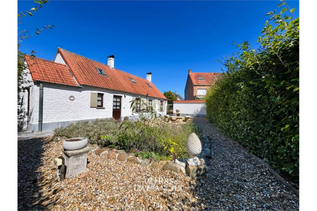 Huis te  koop in Koksijde 8670 497200.00€ 4 slaapkamers 142.00m² - Zoekertje 677746