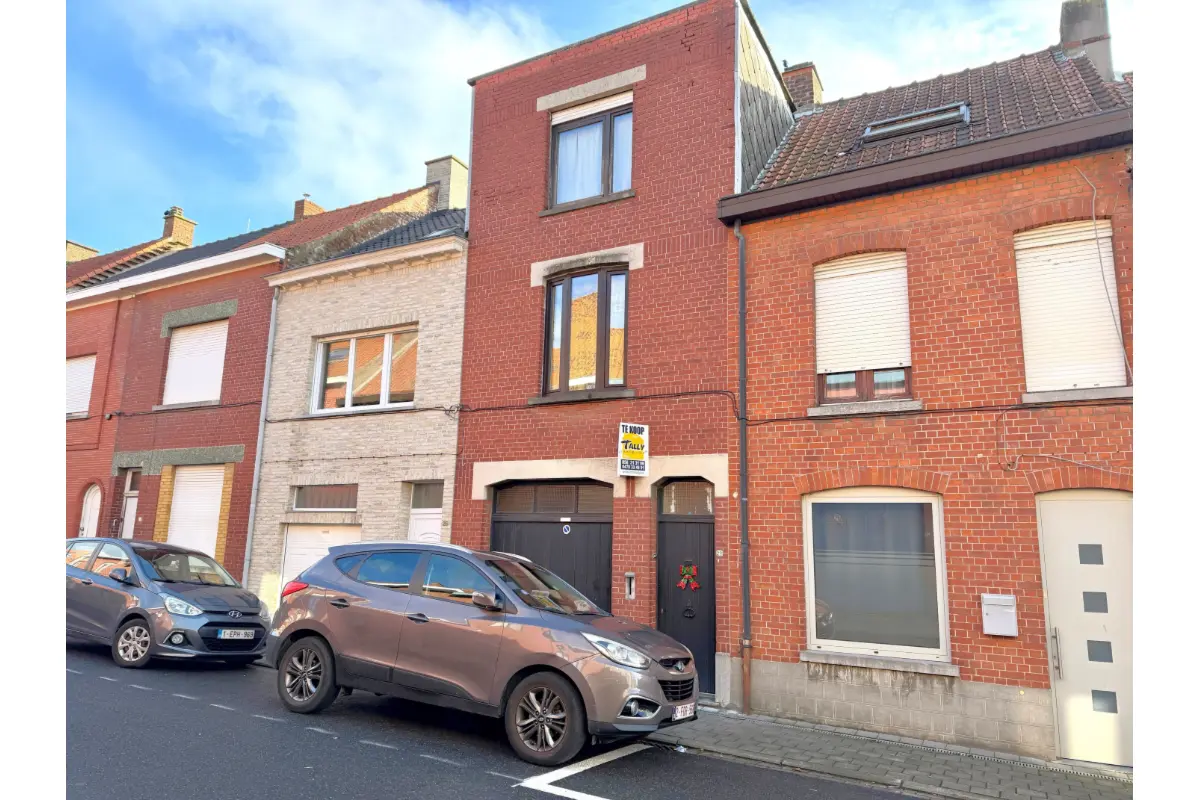 Huis te  koop in Menen 8930 190000.00€ 4 slaapkamers 190.00m² - Zoekertje 682107