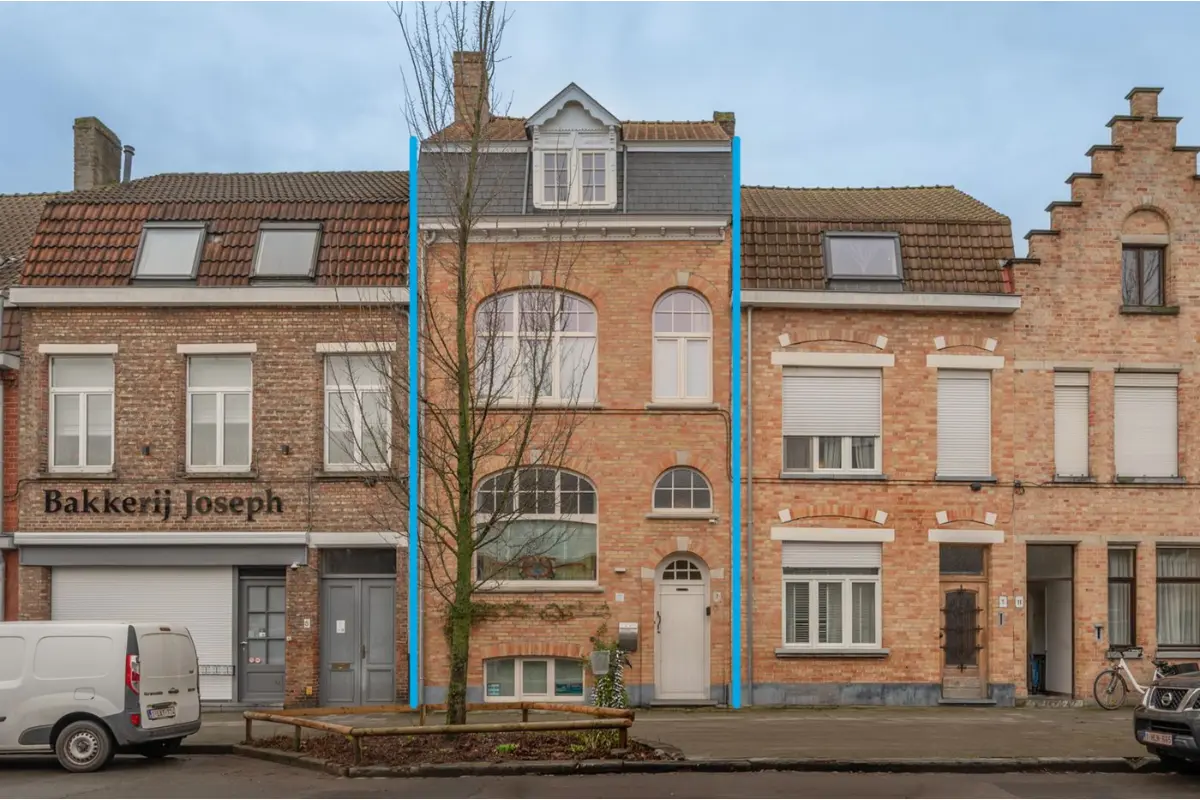 Huis te  koop in Brugge 8000 498000.00€ 4 slaapkamers 216.00m² - Zoekertje 682652