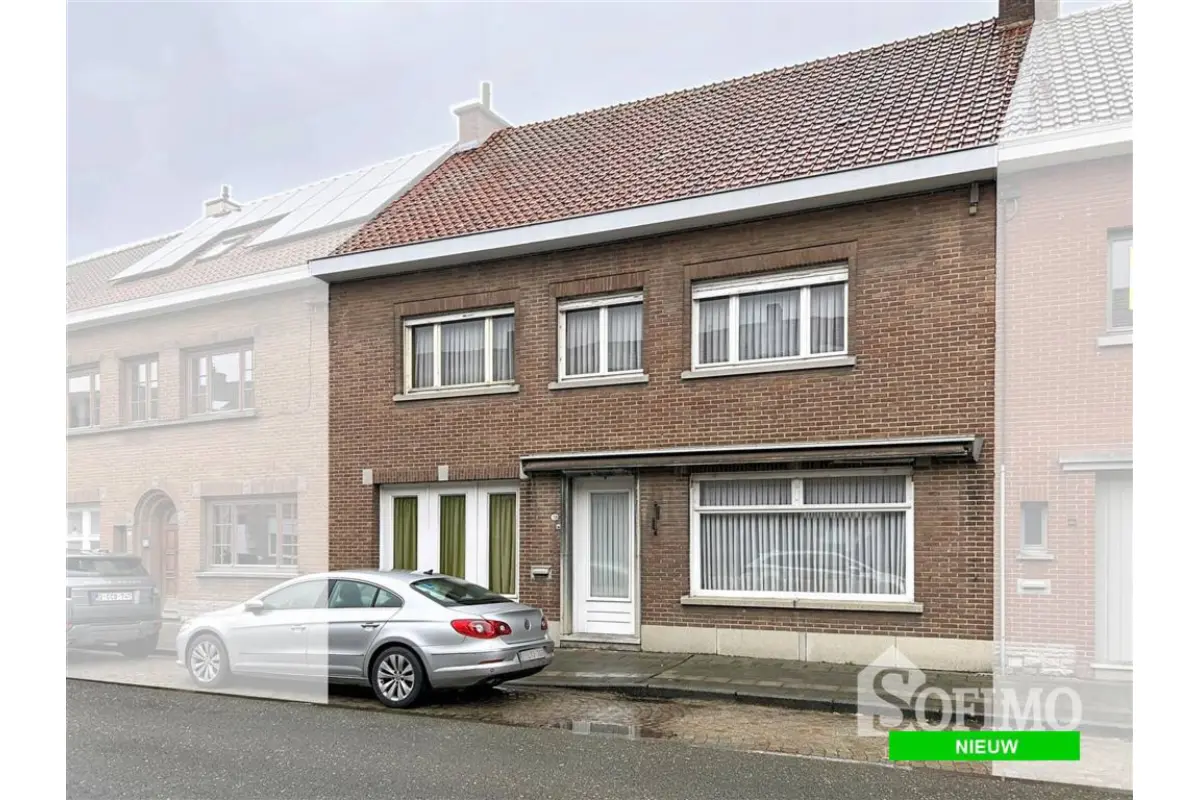 Huis te  koop in Vlamertinge 8908 149000.00€ 4 slaapkamers 305.00m² - Zoekertje 683140