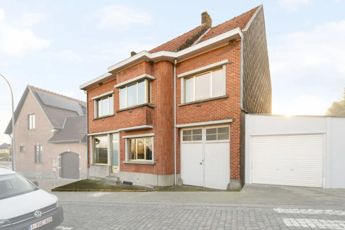 Huis te  in Zottegem 9620 330000.00€ 4 slaapkamers 202.00m² - Zoekertje 683608