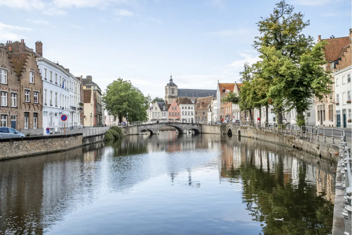 Appartement te  huur in Brugge 8000 1100.00€ 2 slaapkamers 85.00m² - Zoekertje 685166