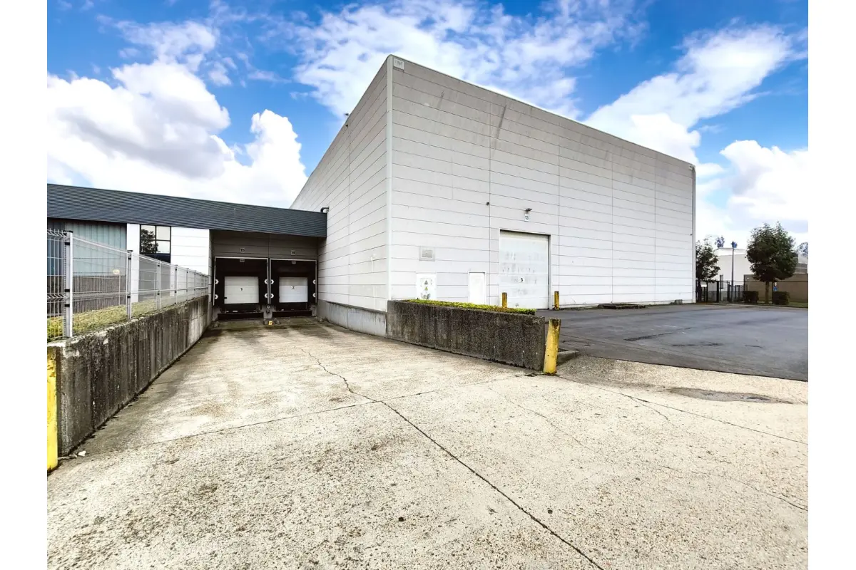 Handelszaak te  huur in Oostende 8400 16771.00€  slaapkamers 4025.00m² - Zoekertje 685915